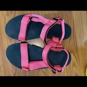 Pink sport sandals